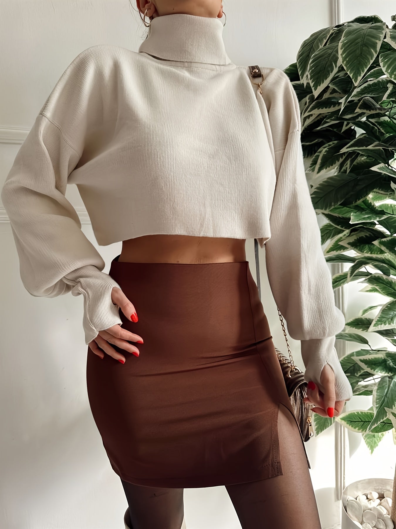 Stylish Denim Skirt Elegant Denim Skirt - Accentuates Elegance and Slimness with Wrinkles and Elasticity