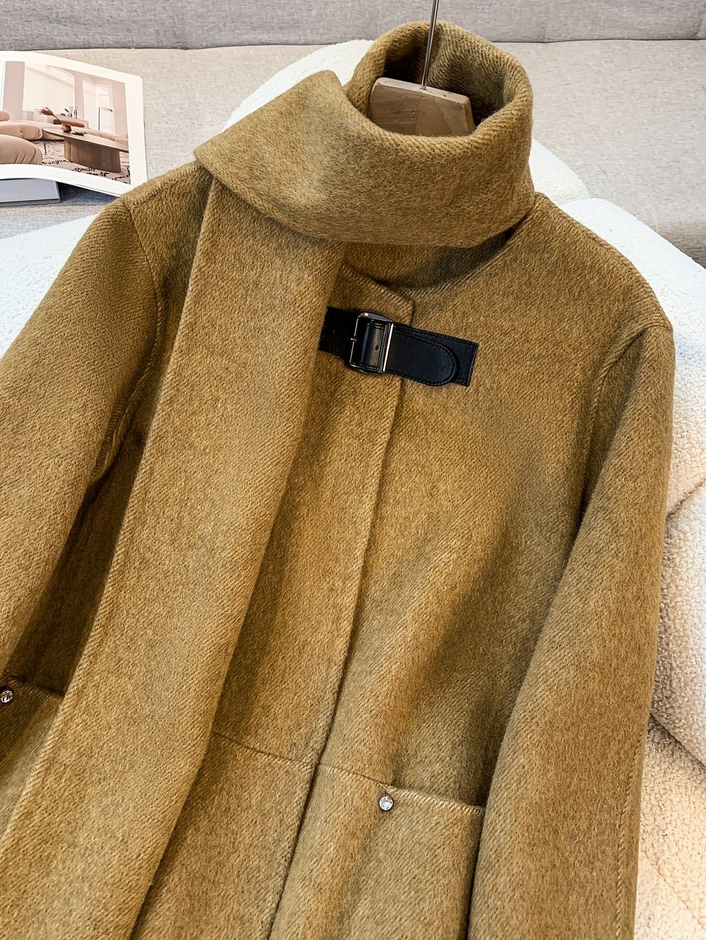 Women'S Elegant Brown Coat with Pockets - Long Sleeve, Button-Up, Stand Collar, Fluffy Cuffs, Perfect for Winter Fashion, Winter Fashion Coat|Sophisticated Style|Premium Construction