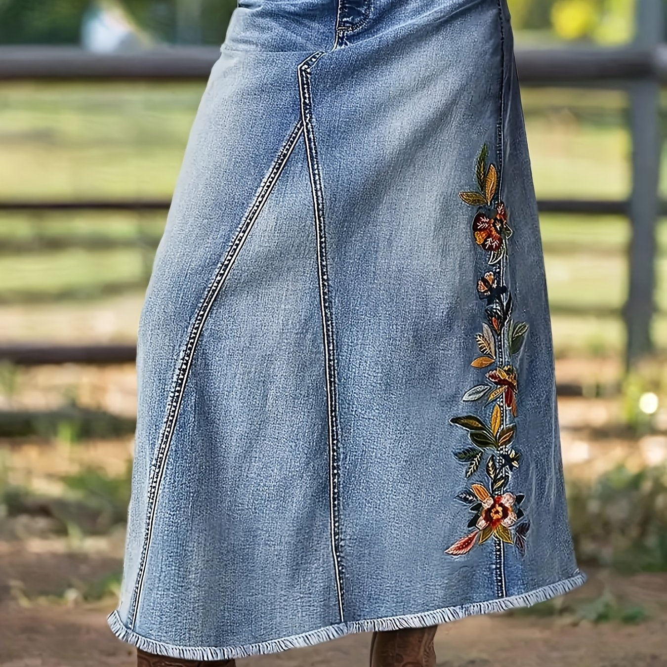 2025 New Retro Flower Embroidered Women's Denim Skirt, Denim Skirt, Women's Casual Denim, Light Blue Denim, Spring\u002FSummer\u002FFall Wear, Comfortable Clothing | Sturdy Fabric Skirt